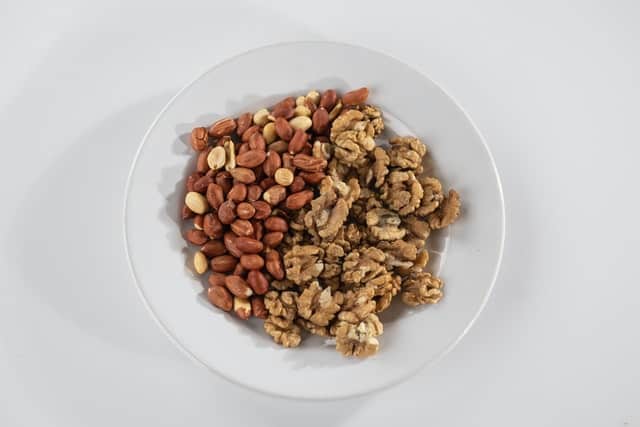 healthy pistachios and walnuts