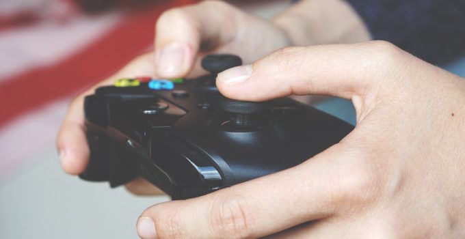 The Best Games to Play Remotely with Friends